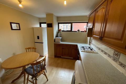2 bedroom flat to rent, Roseland Way, Birmingham, West Midlands, B15