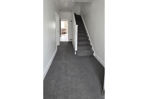 3 bedroom semi-detached house for sale, Eastcote Lane, Harrow, HA2