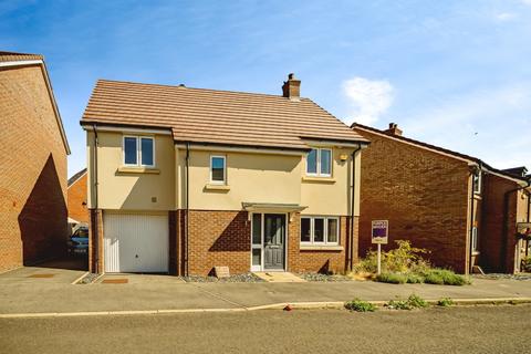 Topaz Lane, Aylesbury, HP18