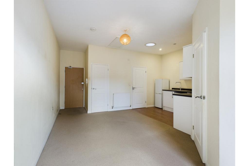 Lounge / Kitchen
