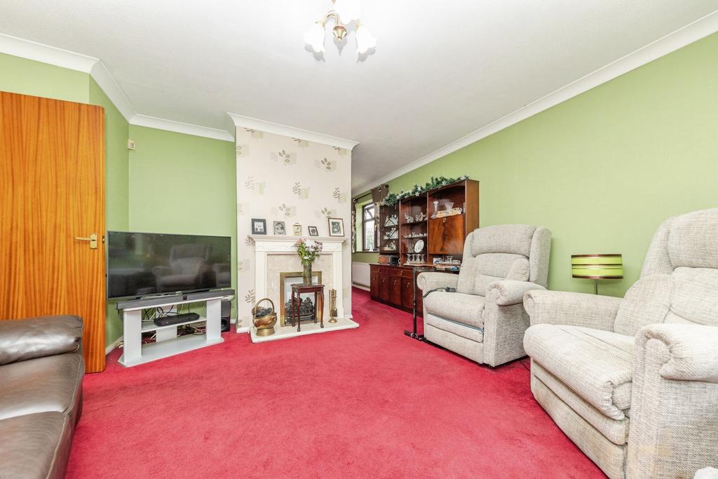 Lounge/Dining Room