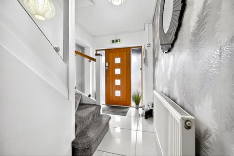 undefined, Black Swan Lane, Luton, LU3