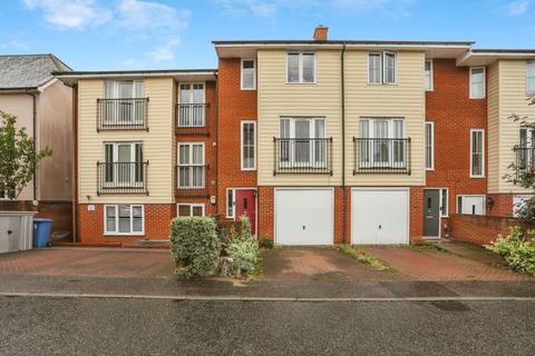 3 bedroom terraced house for sale, Priory Walk, Sudbury, CO10