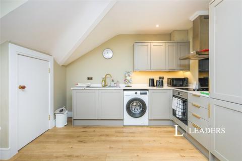 2 bedroom flat to rent, Burlington Place, Eastbourne, East Sussex, BN21