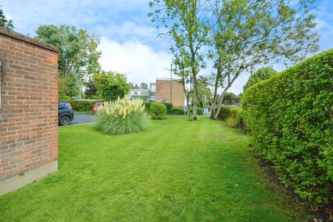 2 bedroom apartment for sale, Thurlby Close, Harrow, HA1