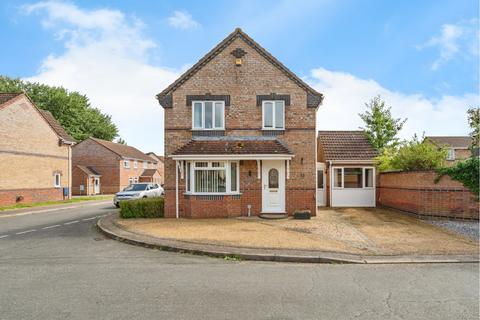 4 bedroom detached house for sale, Hazel Road, Attleborough, NR17