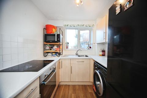 undefined, Branton Close, Luton, LU2