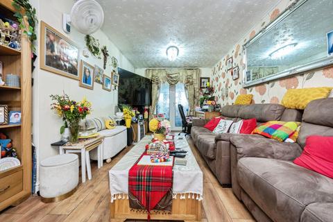 3 bedroom semi-detached house for sale, Aydon Road, luton, LU3