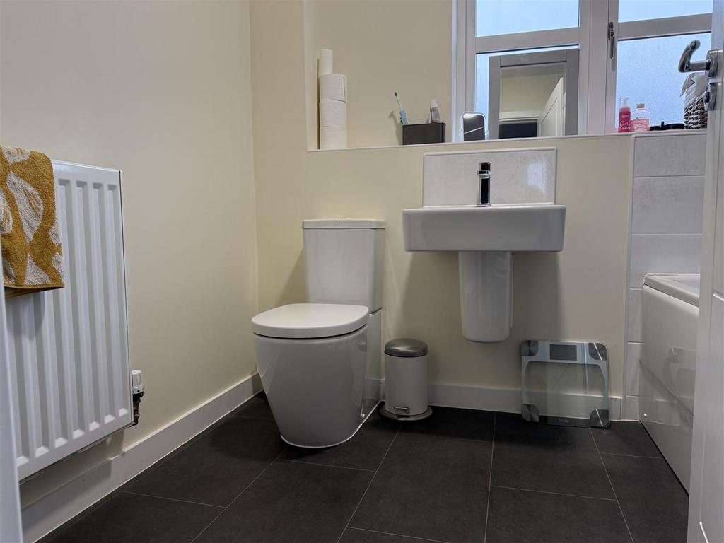 Family Bath / Shower Room