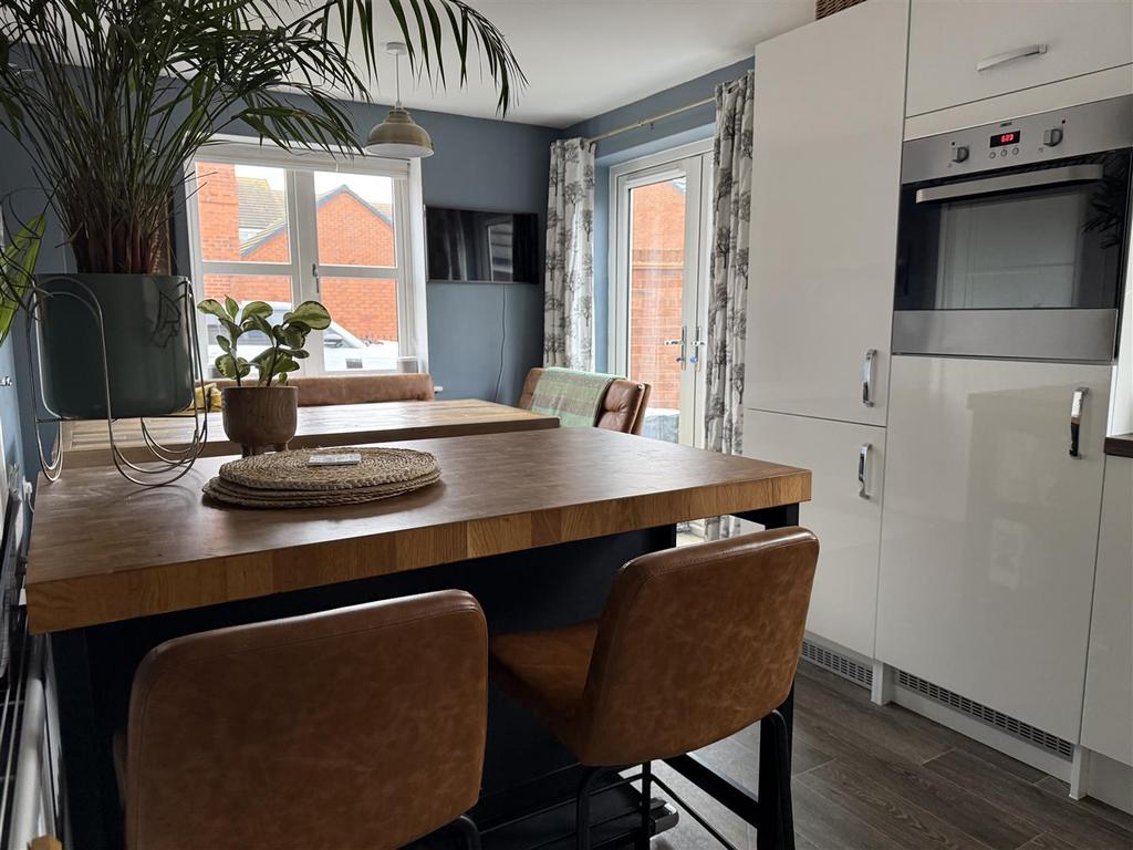 Open Plan Kitchen Dining Room