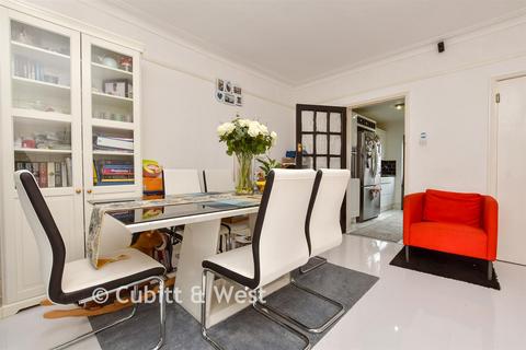 5 bedroom terraced house for sale, Stafford Road, Wallington, Surrey