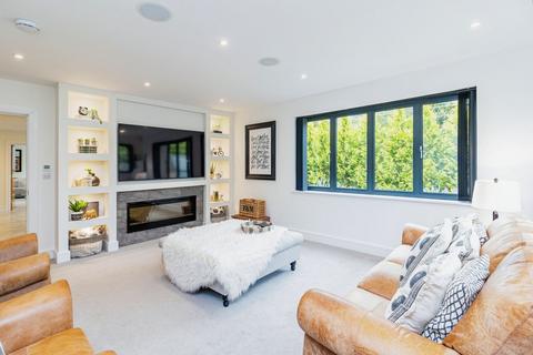 undefined, Common Road, Kensworth, LU6