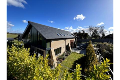 undefined, Common Road, Kensworth, LU6