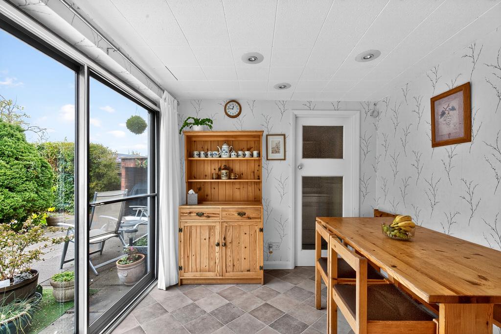 Breakfast Room