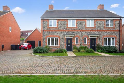 Dublois Close, Tring, HP23