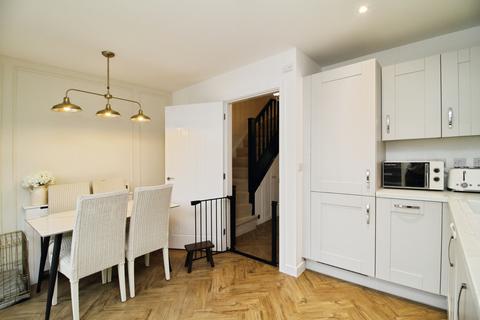 2 bedroom semi-detached house for sale, Harlequin Way, Colchester, CO7