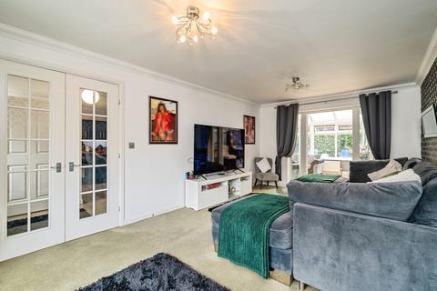 4 bedroom detached house for sale, Yewdale, Lowestoft, NR33
