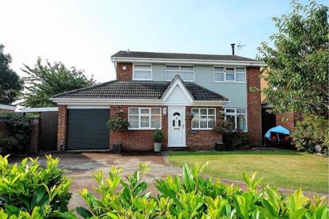 4 bedroom detached house for sale, Herons Close, Oulton Broad, NR32