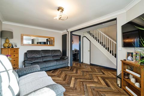 3 bedroom end of terrace house for sale, Old Road, Norwich, NR13