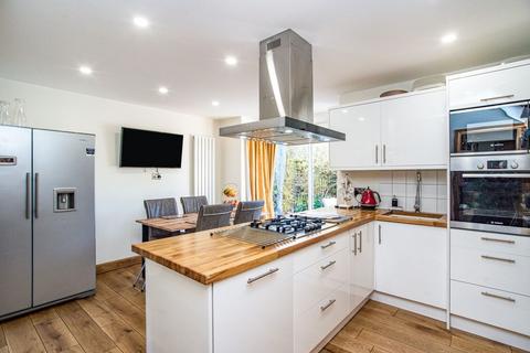 4 bedroom semi-detached house for sale, Ashfield Avenue, Bushey, WD23