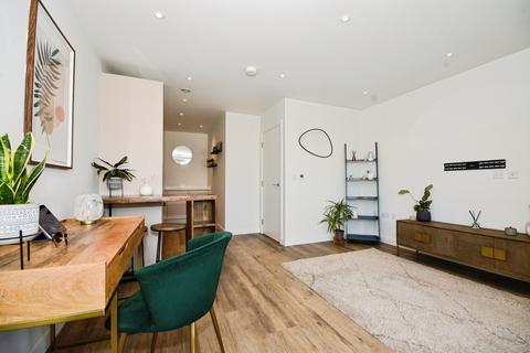 1 bedroom flat for sale, 1 Frogmore Avenue, Watford, WD17