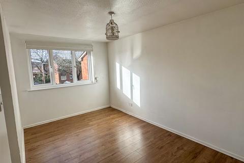 undefined, Western End, Newbury, RG14