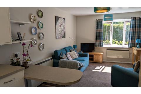 undefined, High Street, Abbots Langley, WD5