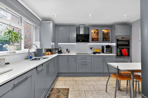 6 bedroom semi-detached house for sale, Shetland Close, Borehamwood, WD6