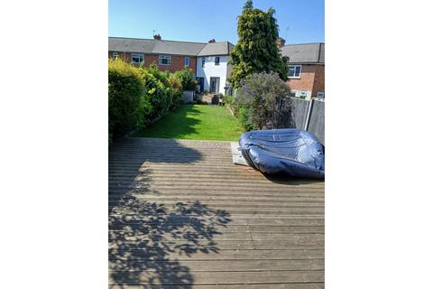 3 bedroom end of terrace house for sale, Delville Road, Wednesbury, WS10