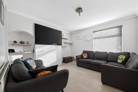 3 bedroom semi-detached house for sale, Shenley Road, Borehamwood, WD6