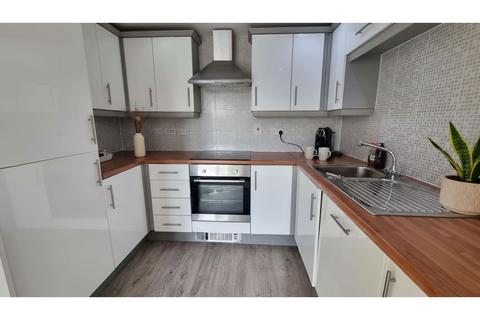 2 bedroom flat to rent, Middlewood Street, Salford, M5