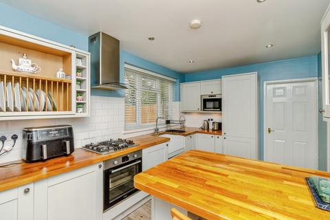 4 bedroom semi-detached house for sale, Beech Road, Wednesbury, WS10