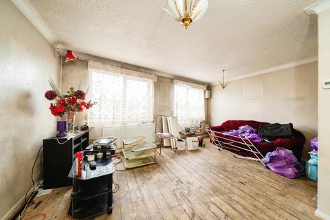 undefined, Harlington Road West, Feltham, TW14