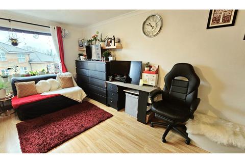 undefined, Douglas Road, Staines-upon-Thames, TW19