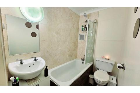 undefined, Douglas Road, Staines-upon-Thames, TW19