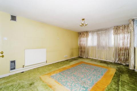 undefined, Green Dragon Lane, Brentford, TW8