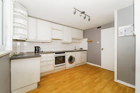 Green Dragon Lane, Brentford, TW8