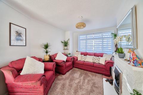 3 bedroom semi-detached house for sale, Letchworth Avenue, Feltham, TW14