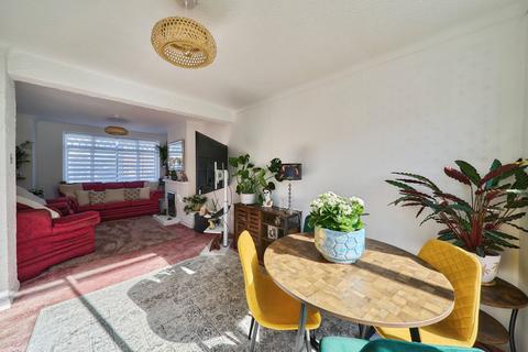 3 bedroom semi-detached house for sale, Letchworth Avenue, Feltham, TW14