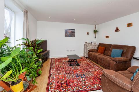 1 bedroom maisonette for sale, Great Charta Close, Egham, TW20
