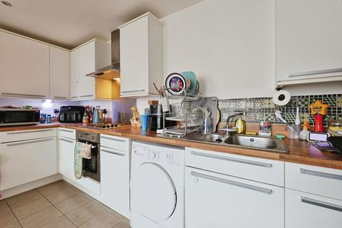 2 bedroom apartment for sale, Ealing Road, Brentford, TW8