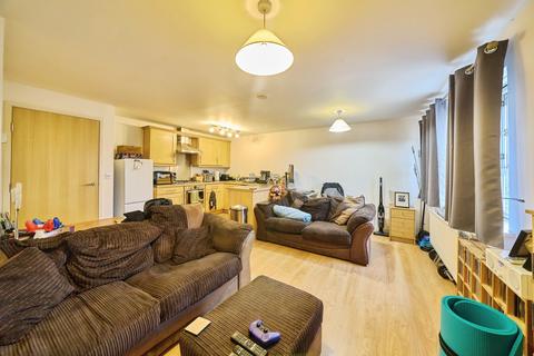 1 bedroom flat for sale, Chertsey Road, Feltham, TW13