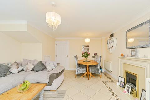 5 bedroom terraced house for sale, Bowater Gardens, Sunbury-on-Thames, TW16