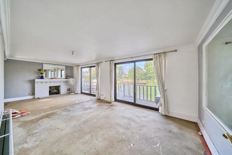 undefined, Friary Island, Wraysbury, TW19