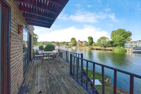 4 bedroom detached house for sale, Friary Island, Wraysbury, TW19