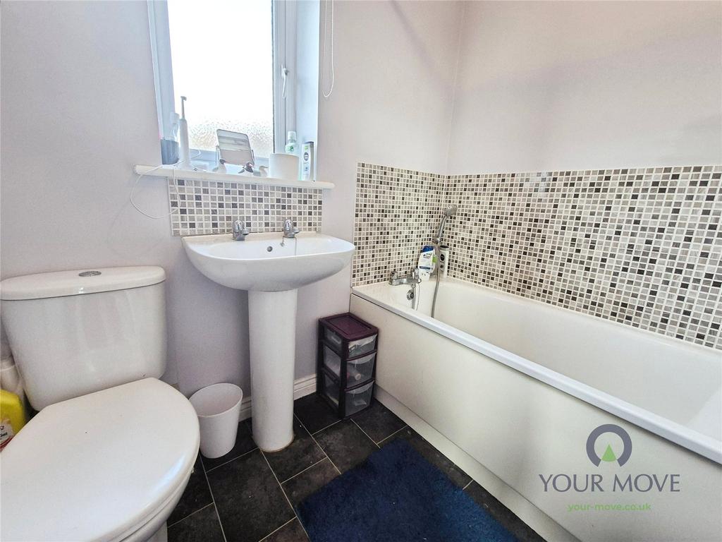 En Suite Bathroom