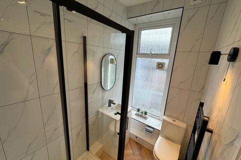 undefined, Flat 3, 40 Westbury Street Swansea
