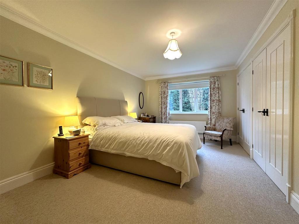 Master Bedroom 656