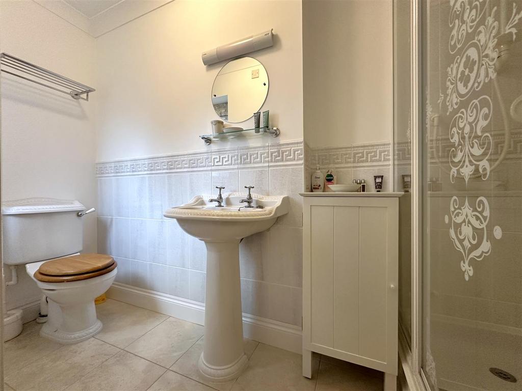 En-Suite Shower Room 698