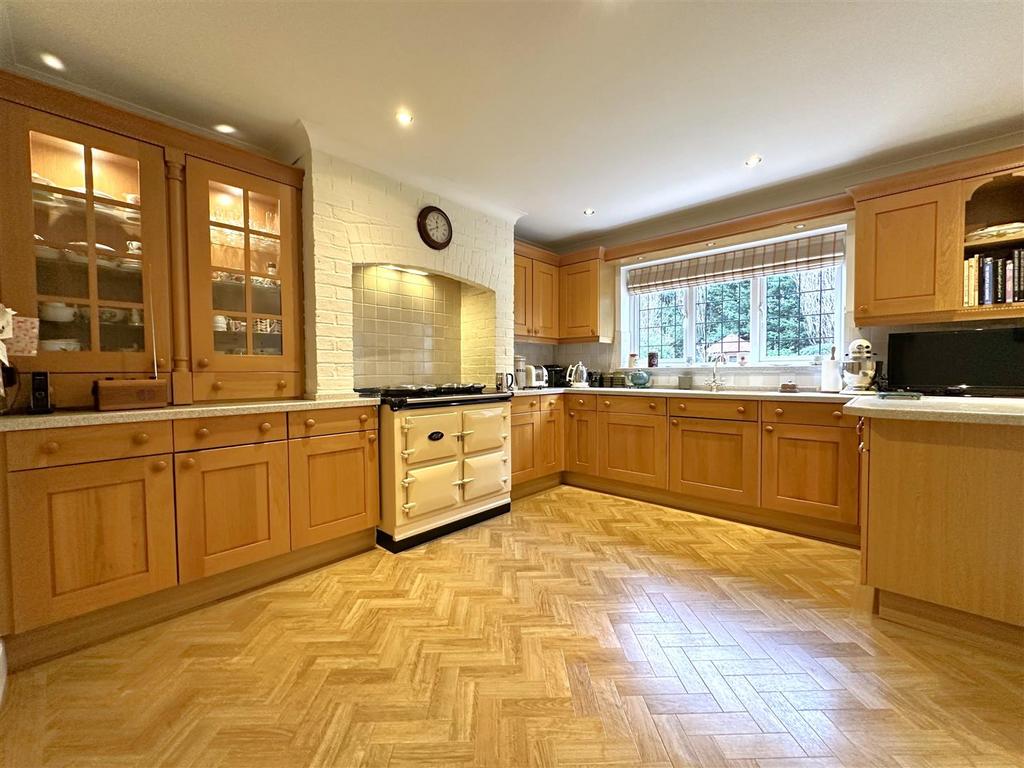 Kitchen 755
